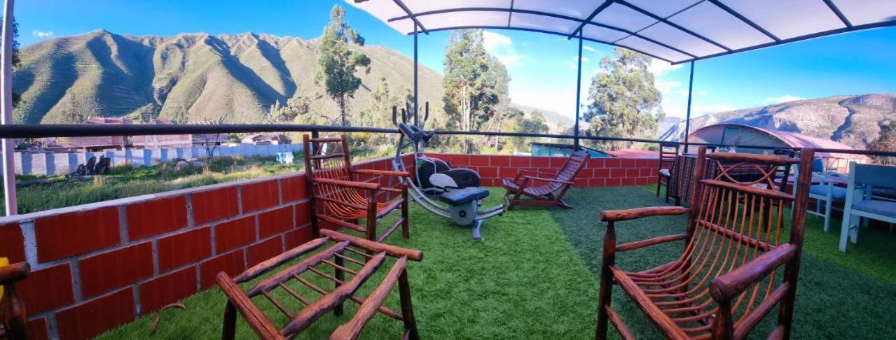 Valle Verde, & *